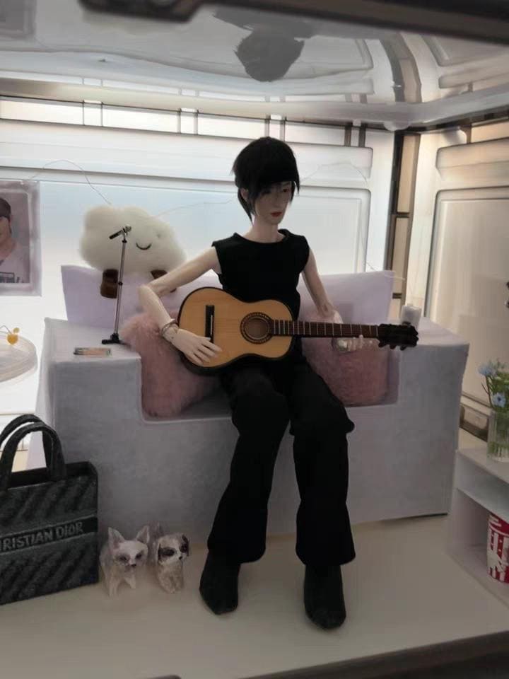 Miniature Guitar –13cm-25cm/ 1 6 & 1 12 Scale Dollhouse Musical Instrument, Collectible Mini Guitar Decor, Handmade Tiny Guitar