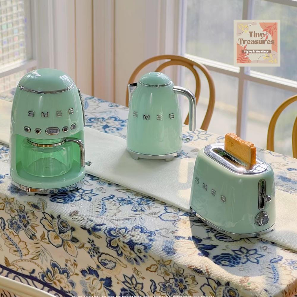 Miniature Kitchen Set – Kettle, Toaster, Coffee Maker, 6 Colors, 1:12 Scale Dollhouse