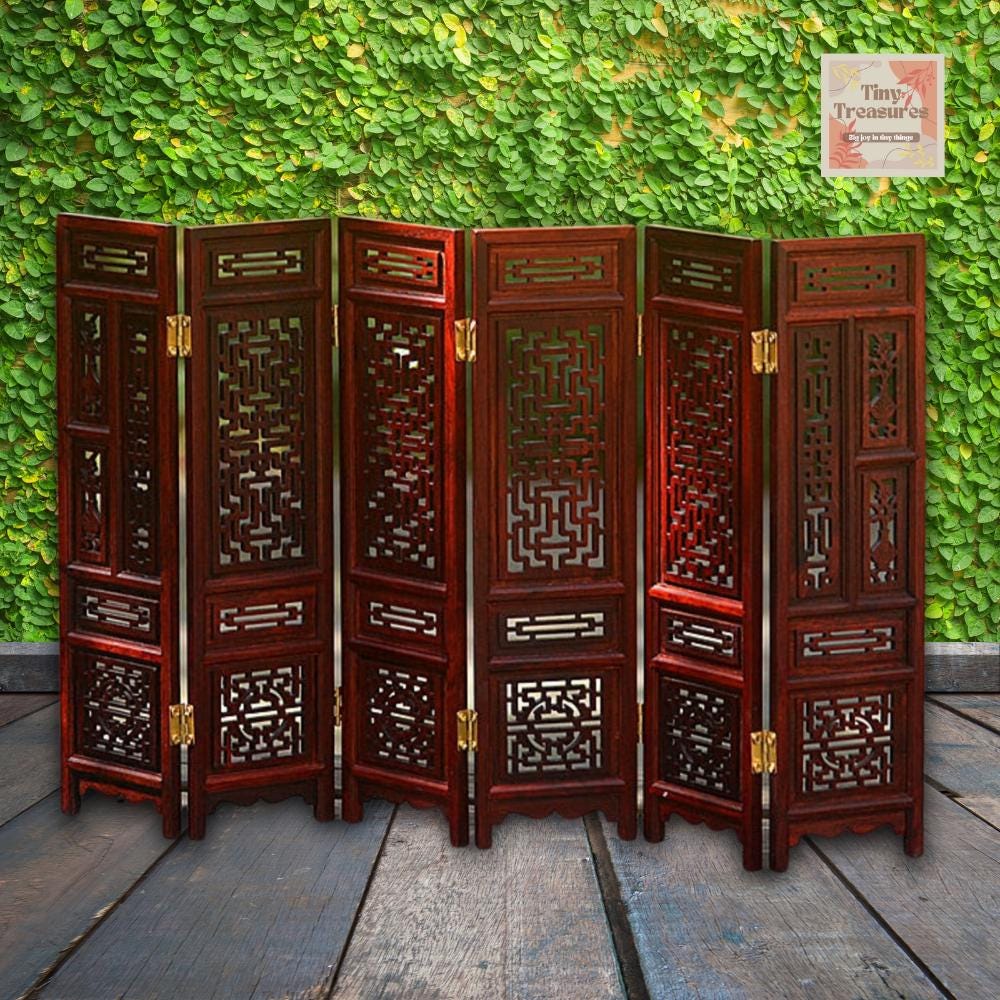 Red Rosewood Lattice