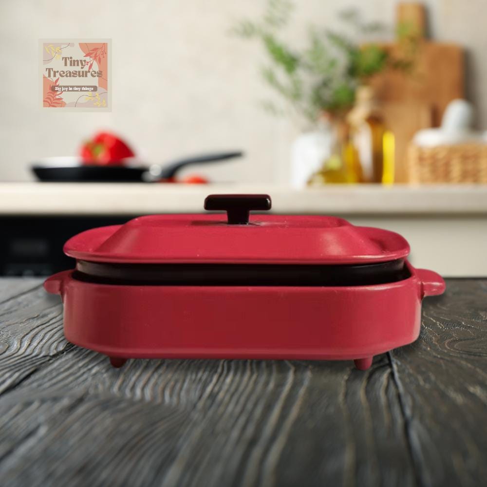 Miniature Cooking Pot & Grill Pan Set – 1:12 Scale Dollhouse Kitchenware – Tiny Cookware for Mini Food Display