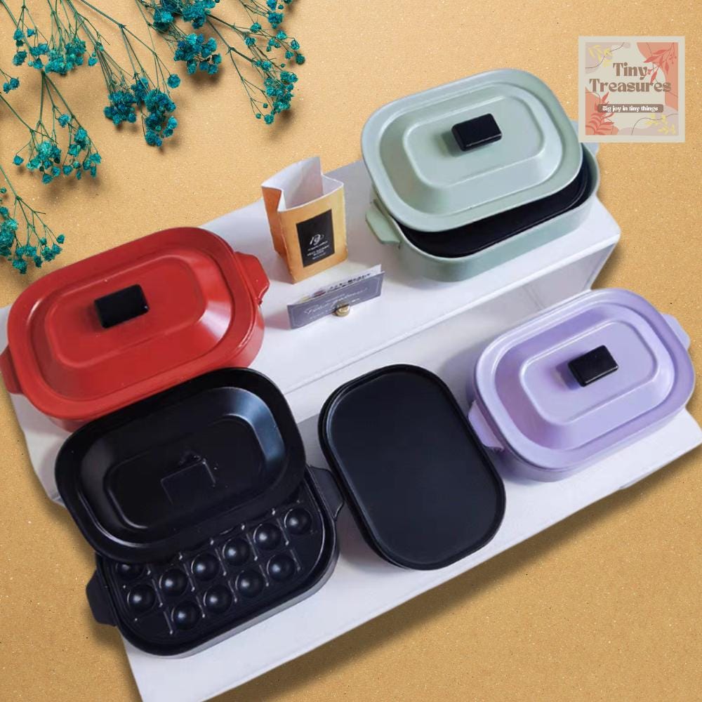 Miniature Cooking Pot & Grill Pan Set – 1:12 Scale Dollhouse Kitchenware – Tiny Cookware for Mini Food Display