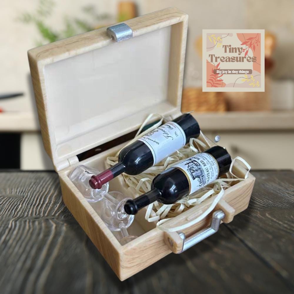 1:12 Scale Miniature Wine Set – Red Wine Bottle & Glasses in Gift Box