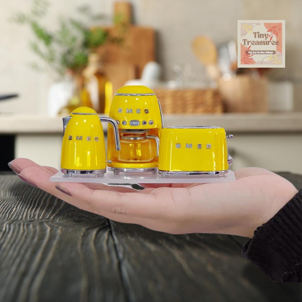Miniature Kitchen Set – Kettle, Toaster, Coffee Maker, 6 Colors, 1:12 Scale Dollhouse