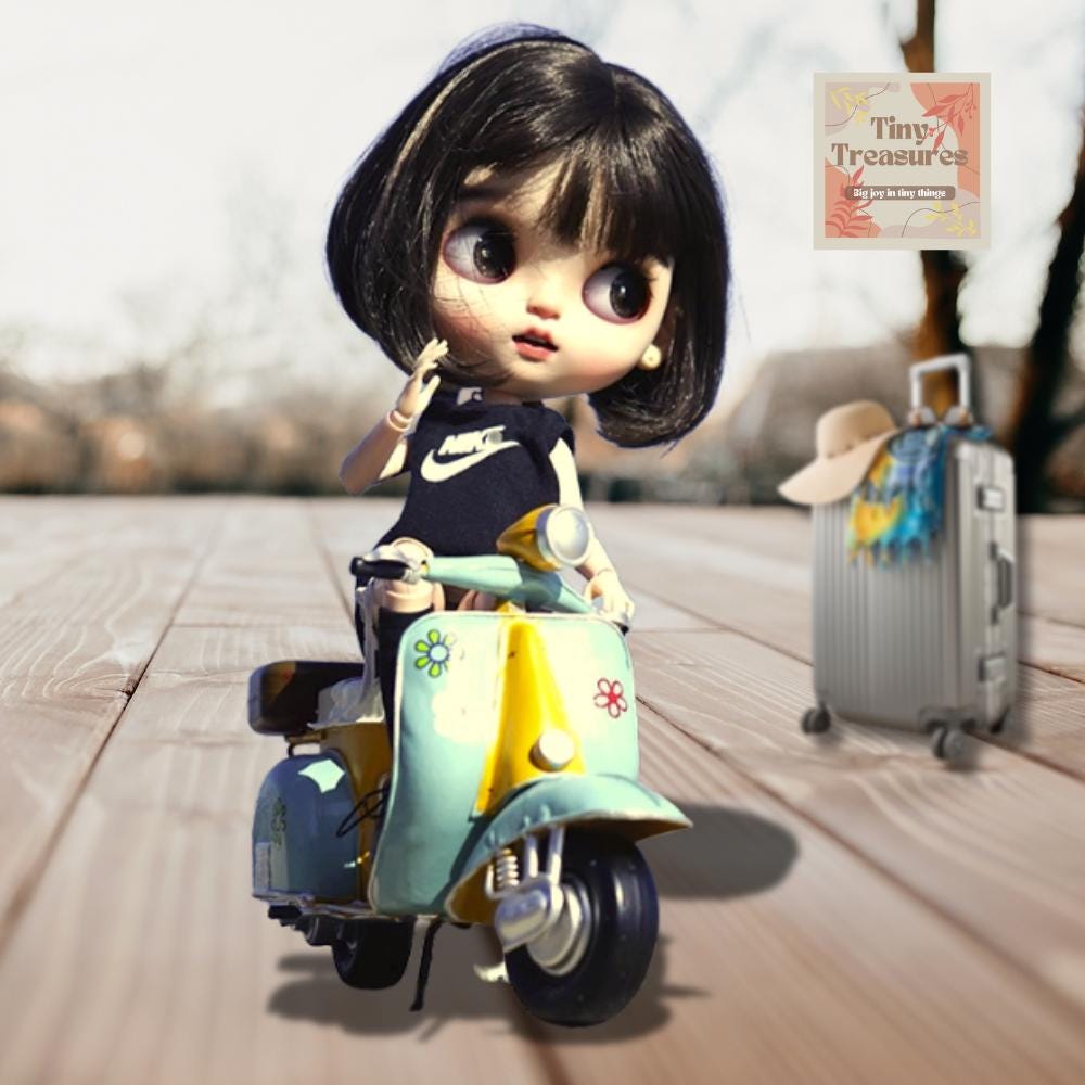 Miniature Vintage Scooter Motorcycle – Premium Tinplate, 1:12 Scale Collectible Retro Bike