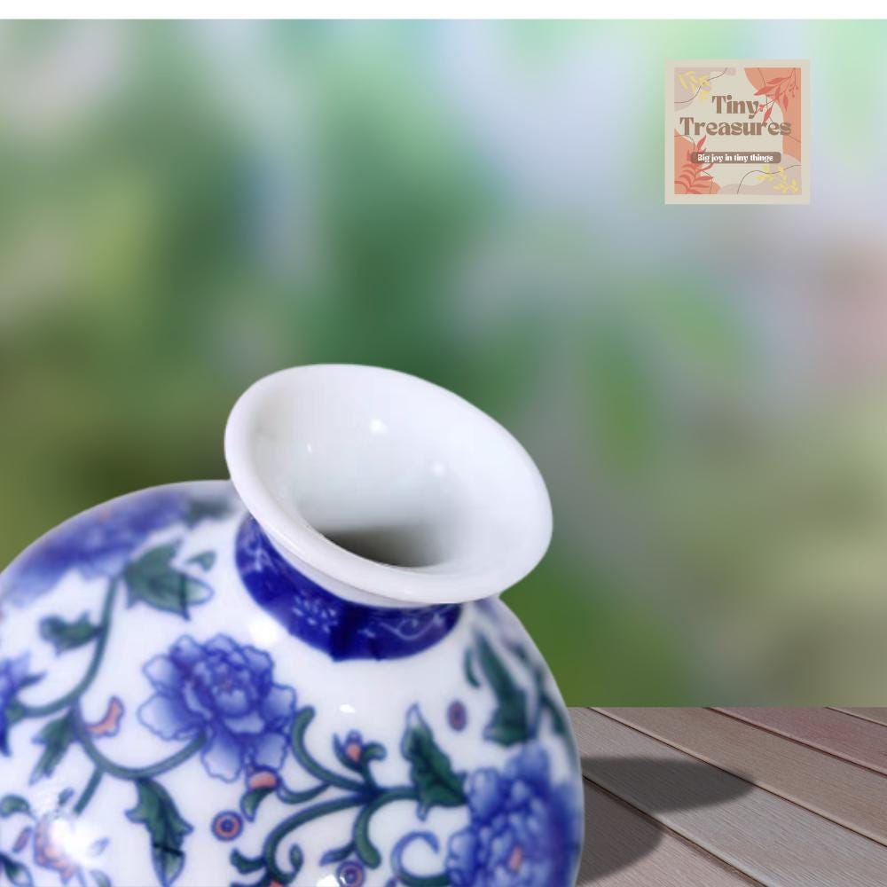 Miniature Mini Ceramic Vases – 5 Unique Styles, 1:12 Scale Dollhouse Decor